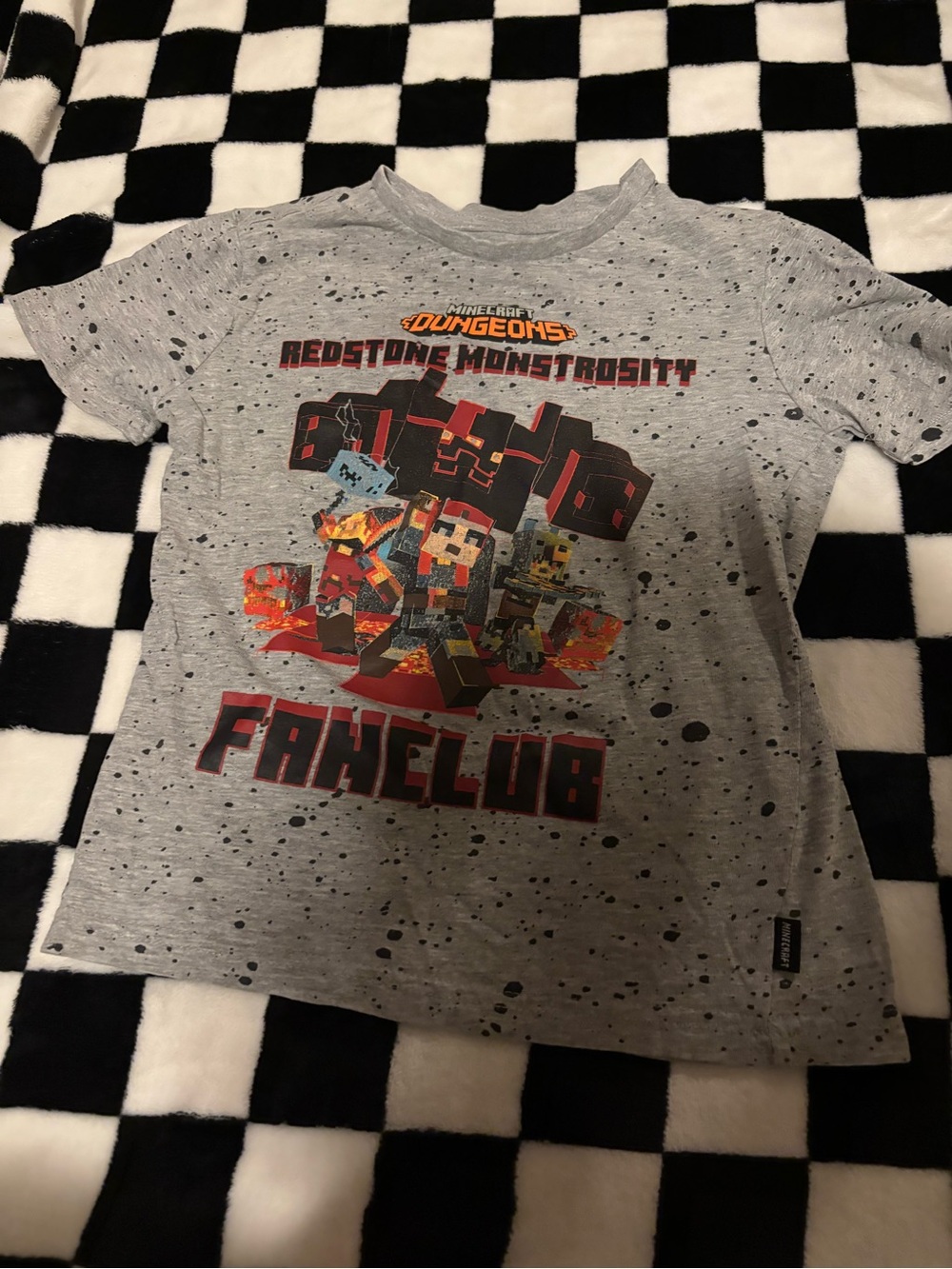 Free on bundle size small 6 Minecraft shirt graphic wear